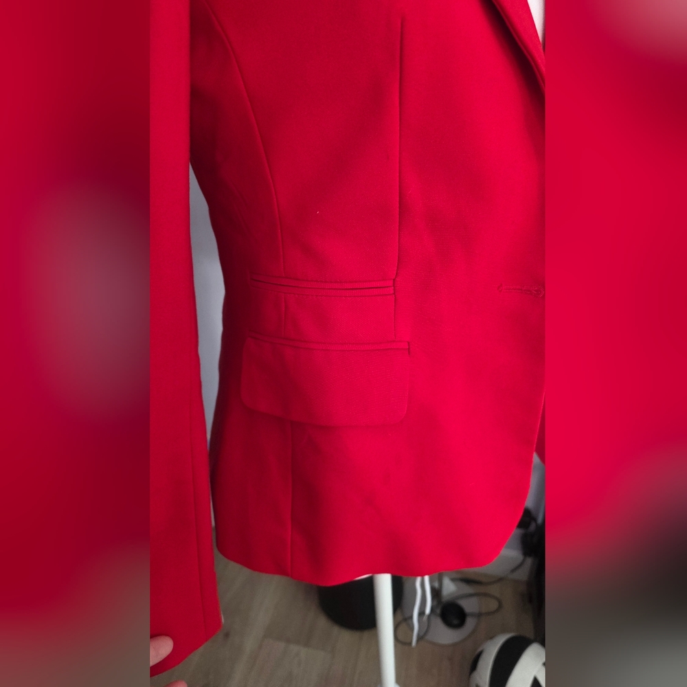 Express Women Vibrant Red Suit - Picture 8 of 12